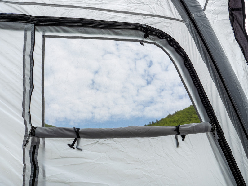 AUVENT ARRIÈRE GONFLABLE UNIVAN AIR - REIMO TENT