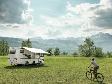 STORE THULE OMNISTOR 9200 BLANC